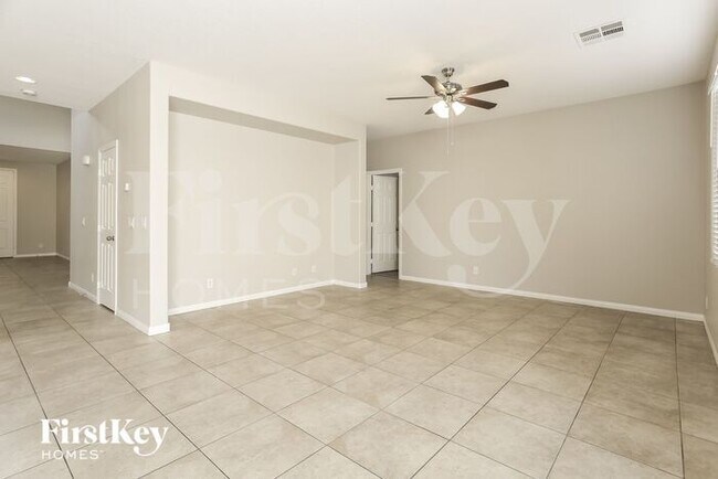Building Photo - 4032 Villa Serena Ln