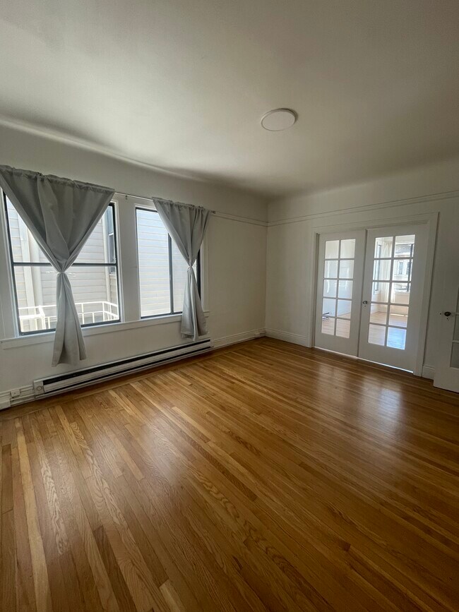 Bedroom - 1196 Broadway St