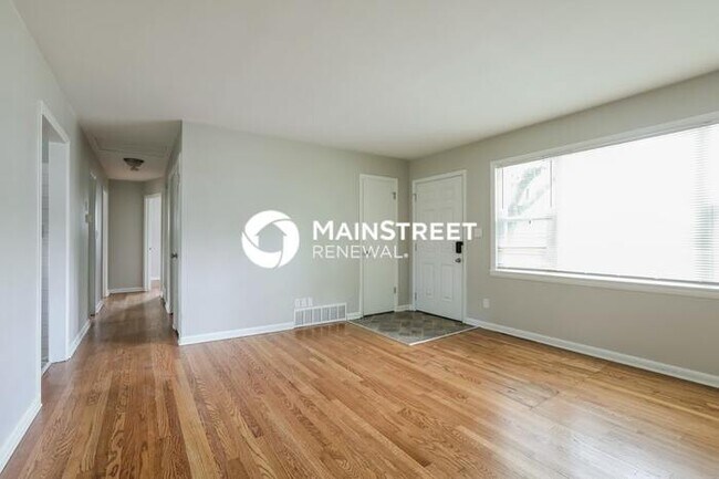 Building Photo - 3 Bedroom Pet-Friendly Home in KANSAS CITY...