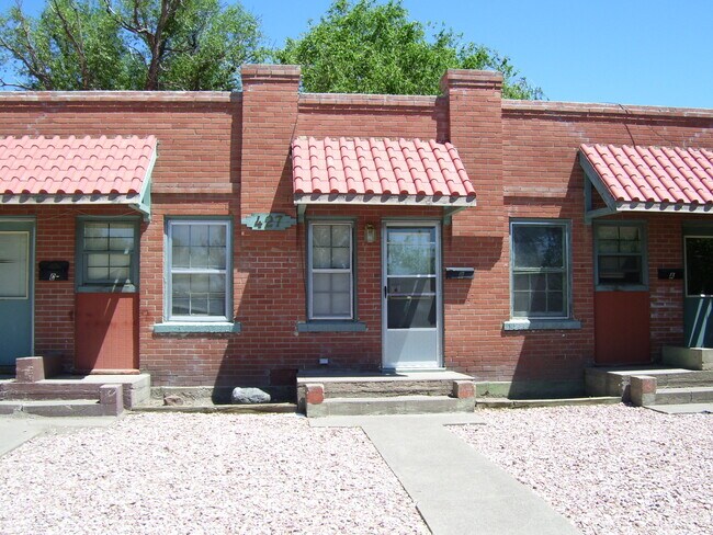 Building Photo - 427 8th St