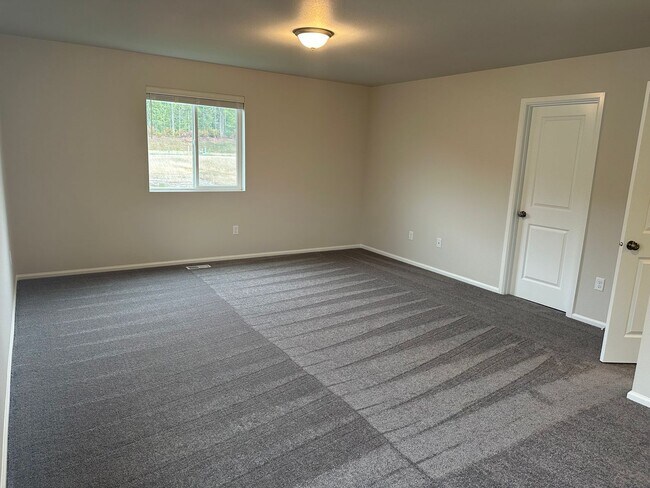 Foto del edificio - Brand new Lennar Home in Belfair