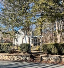 Building Photo - 6A Post Rd