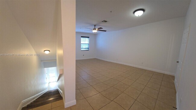 Foto del edificio - 929 SW 147th Ave