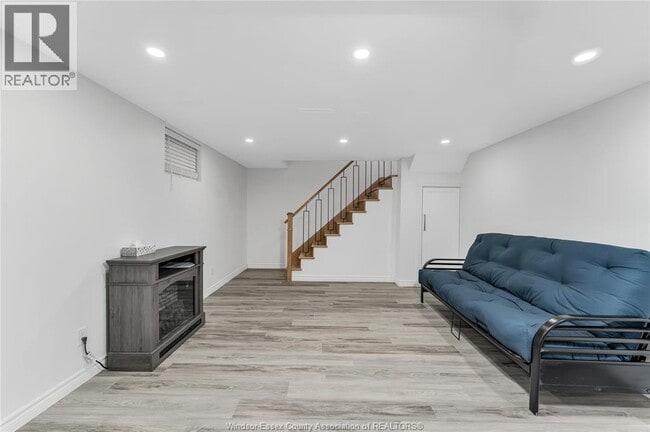 Building Photo - 5120 Iris Pl