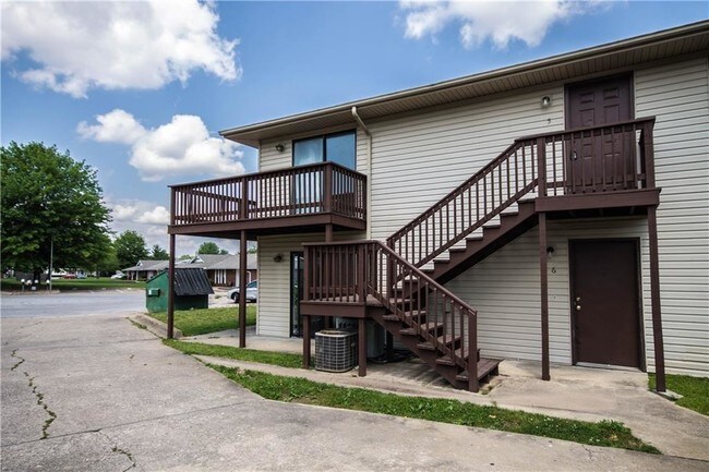 Foto del edificio - 1318 W Centennial Dr