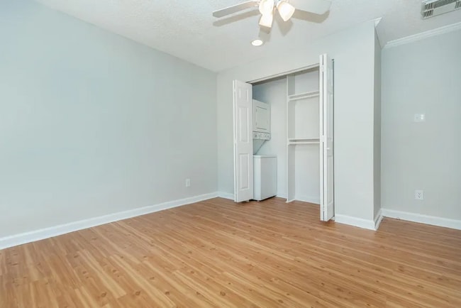 media.apts247 (13).png - Galleria Flats Apartments