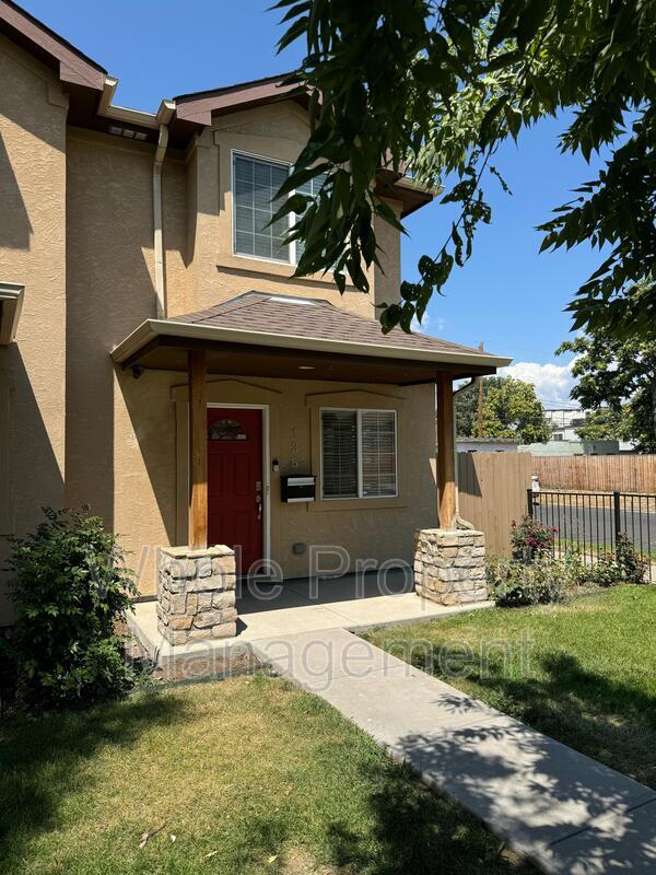 Building Photo - 135 Galapago St