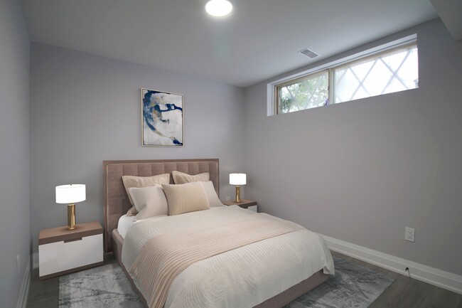 Building Photo - Modern 2 Bedroom Basement Unit– All Utilities & Parking Included – $1,899/month