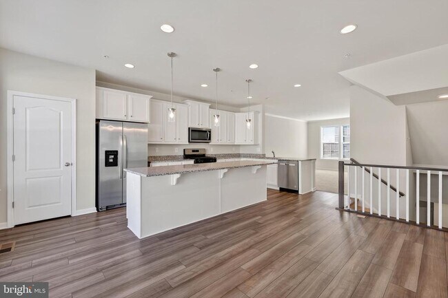 Building Photo - 1023 Flester Ln