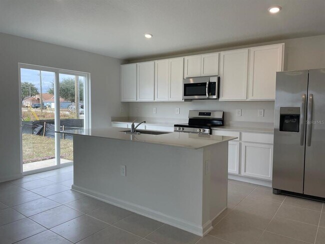 Foto del edificio - 2526 McKinley Dr