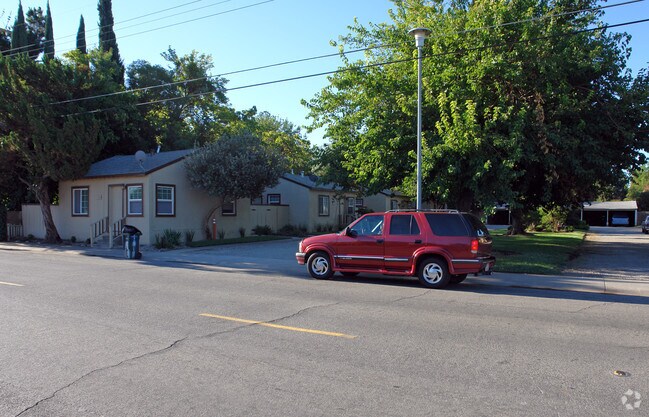 Foto del edificio - 1808-1822 South Ave