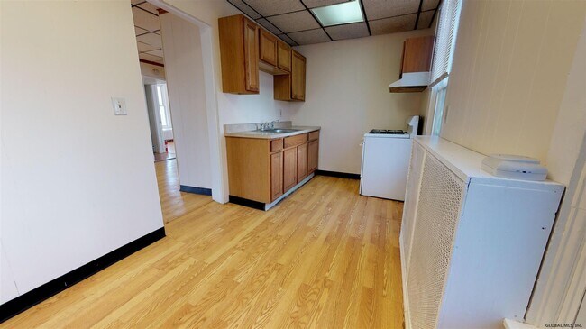 Building Photo - 282 Manning Blvd