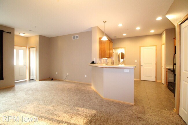 Building Photo - 2 br, 1.5 bath House - 567 86th Street