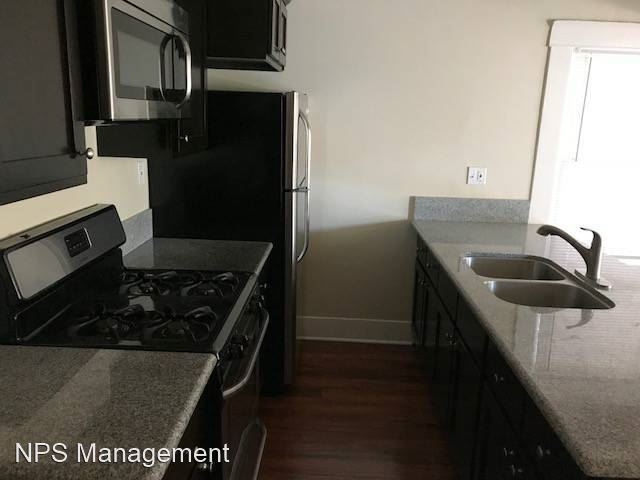 Building Photo - 1 br, 1 bath House - Unit# 435 Walnut Ave.