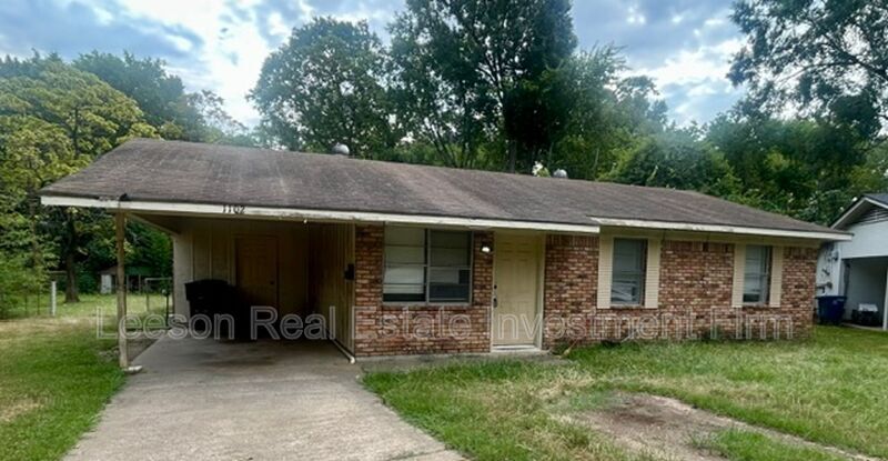 Foto del edificio - 1102 Cloverdale Dr