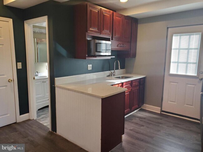 Foto del edificio - 208 4th Ave