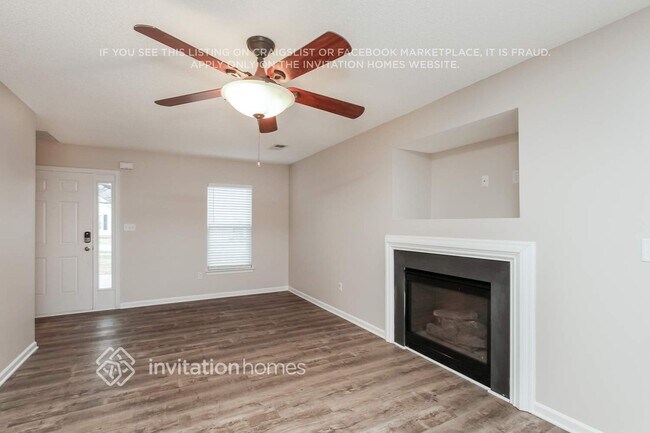Foto del edificio - 128 Hampshire Dr