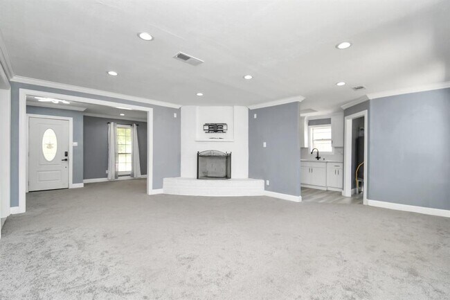 Photo - 9126 Troulon Dr Apartment