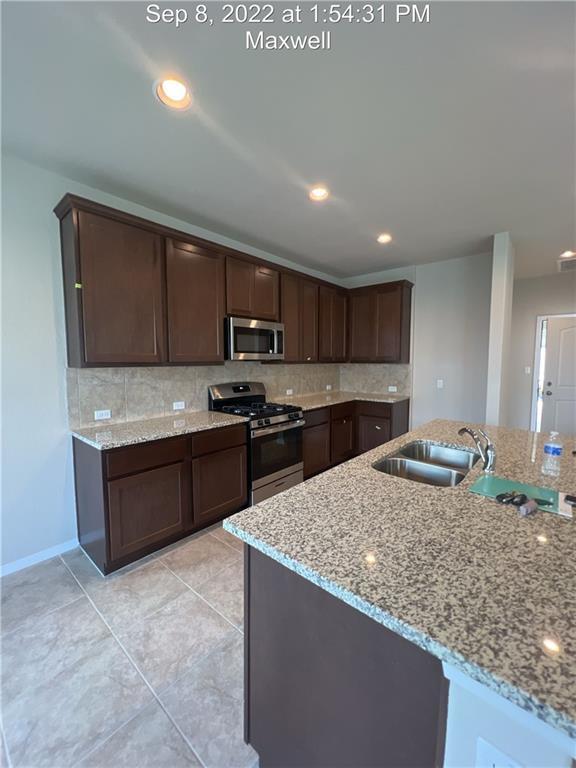 Building Photo - 194 Living Reef Dr