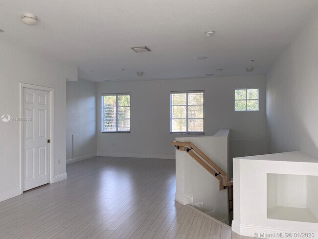 Building Photo - 12600 SW 50th Ct  429 Miramar Fl 33027