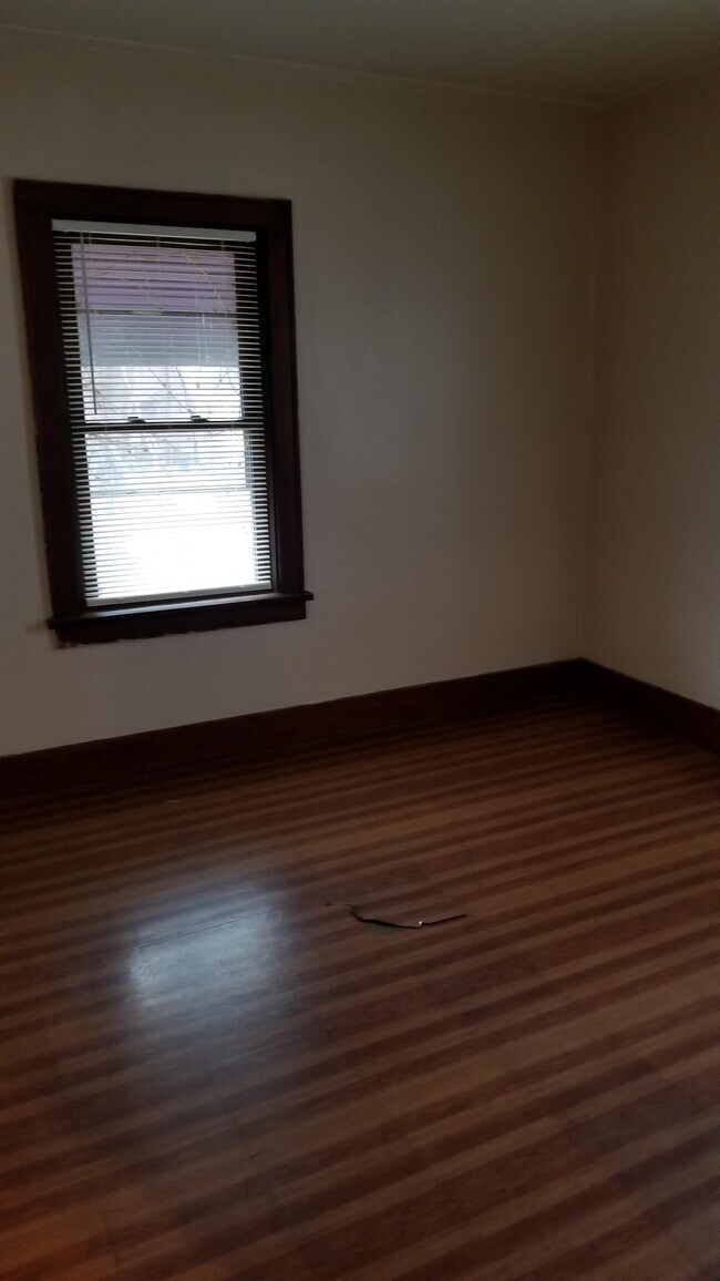 Building Photo - 420 E Arcadia Ave