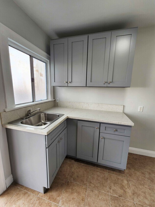 5601 Fishburn Ave, Maywood, CA 90270 Apartments in Maywood, CA