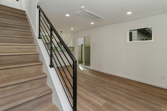 Foto del edificio - 820 S Sullivan St