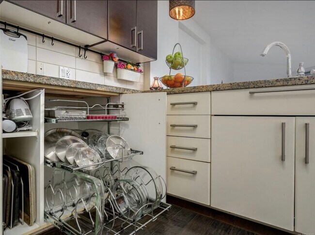 Building Photo - 2745 Veterans Memorial Pky