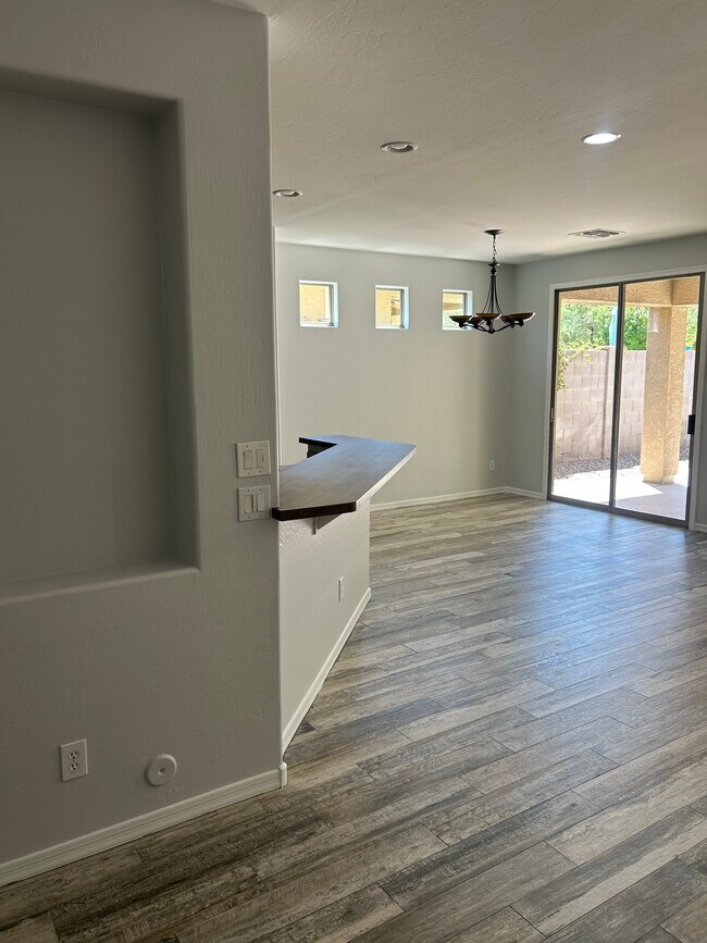 Building Photo - 4775 E Cloudburst Ct