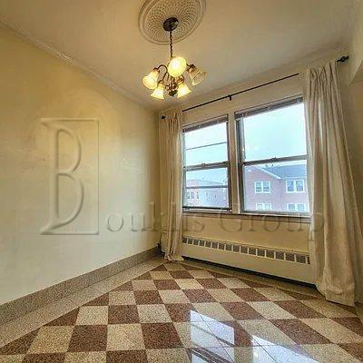 Foto del edificio - 1 bedroom in New York NY 11105