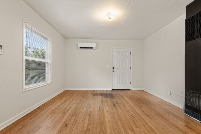 Foto del edificio - 1238 N Wygant St
