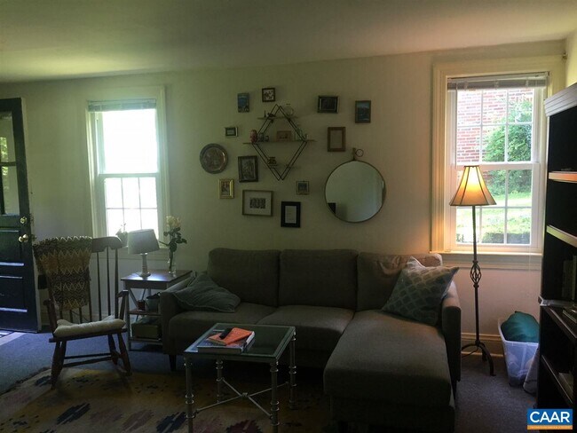 Foto del edificio - 815 Locust Ave