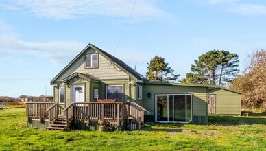 Building Photo - 2614 Broadway St