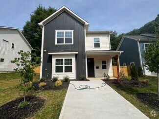 Building Photo - 1001 Fairground St
