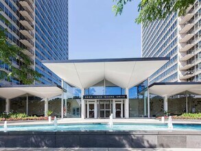 Building Photo - 3550 N Lake Shore Dr