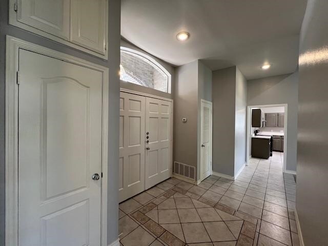 Building Photo - 8506 Crownwood Dr