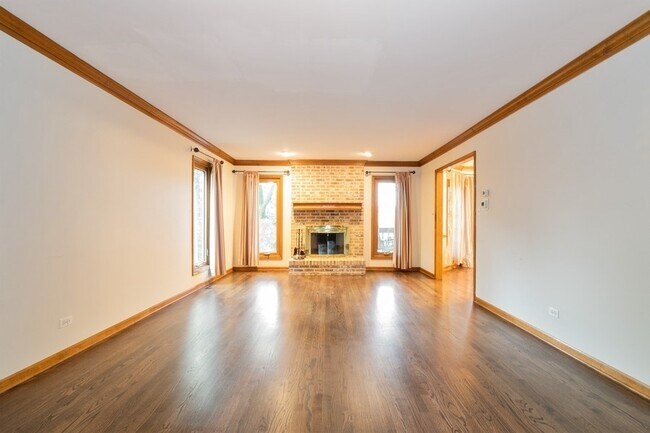 Building Photo - 5711 Fox Gate Ln