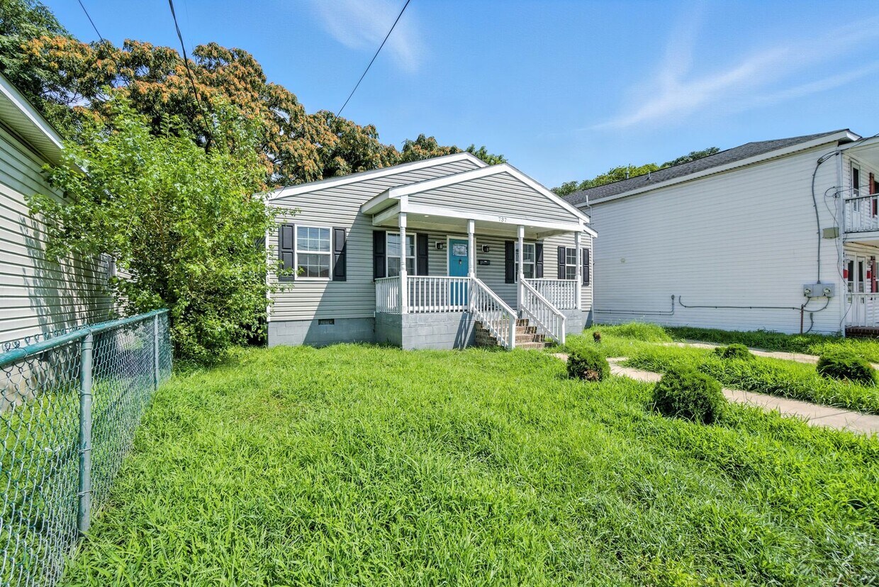 Foto principal - 737 16th St