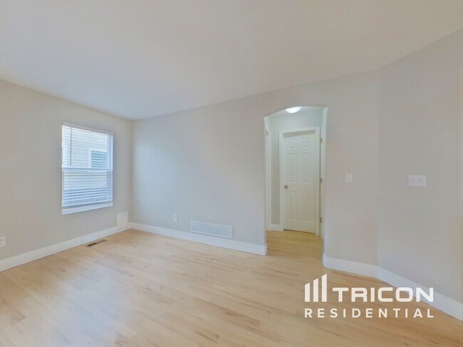 Foto del edificio - 9909 Vine St