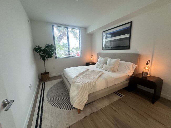 Photo - 610 NE 1st Pl Apartment