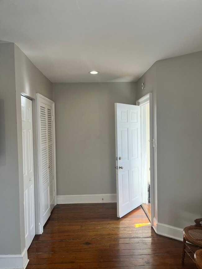 Photo - 319-321 S. Washington Street Apartment