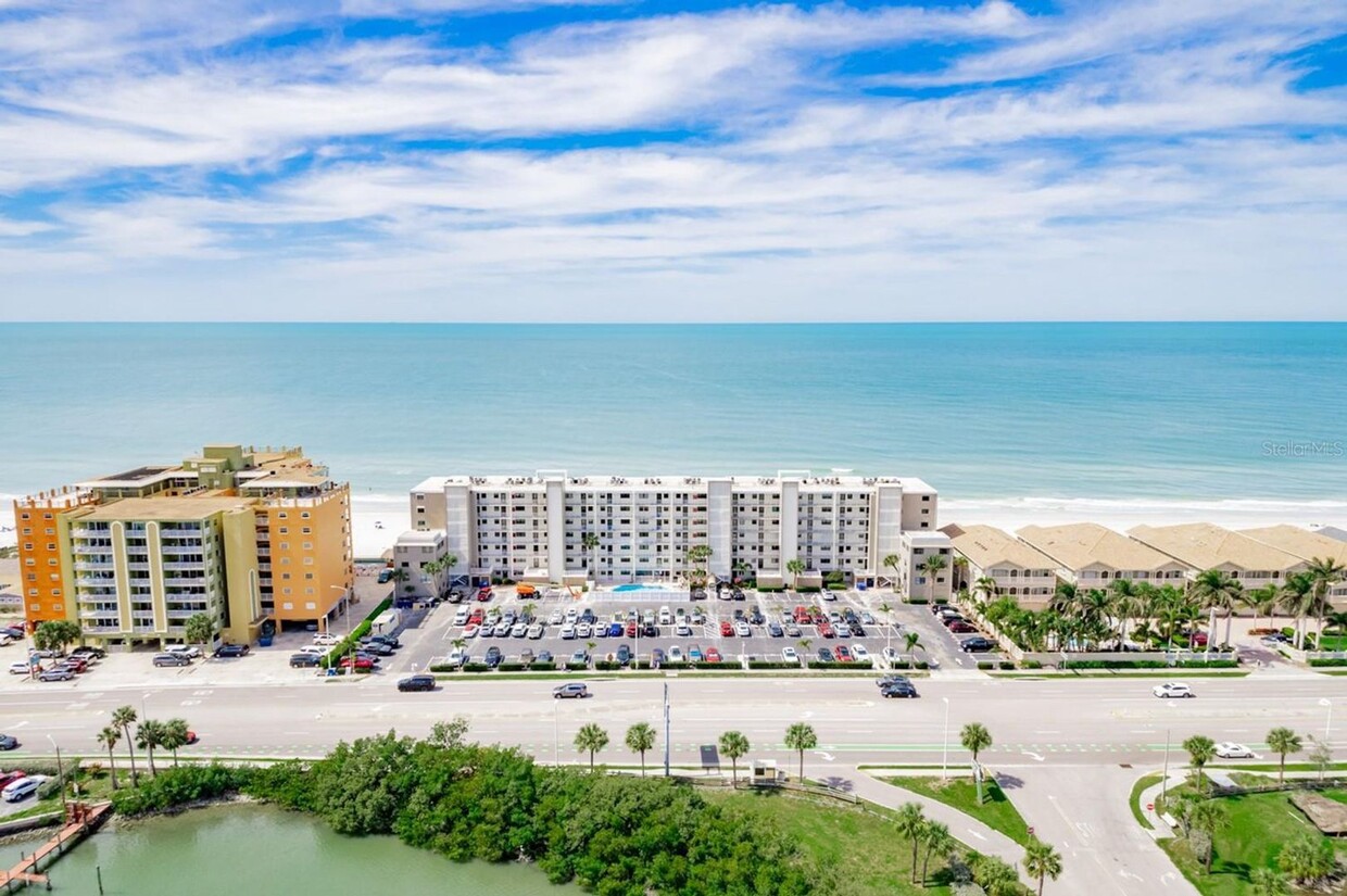 Primary Photo - 2/1 Condo Indian Shores - Steps to Beach!