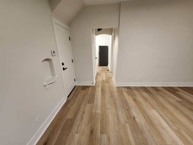 Building Photo - 29 W Patterson Ave