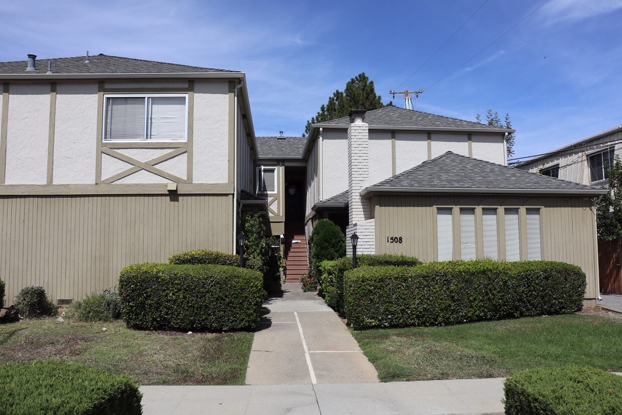 Primary Photo - 1508 Brookvale Dr