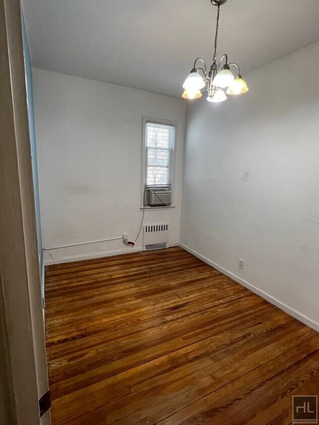 Primary Photo - 3 Bedroom apartment/ prime Astoria Location