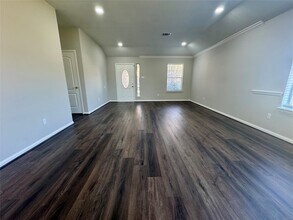 Building Photo - 9530 Flying Eagle Ct