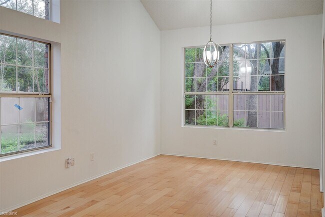 Building Photo - 4 br, 3 bath House - 10902 Wareham Ct
