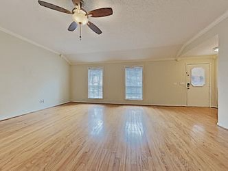 Building Photo - 110 S Village Knoll Cir
