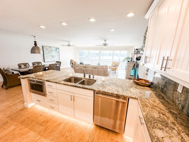 Foto del edificio - 2800 Gulf Shore Blvd N
