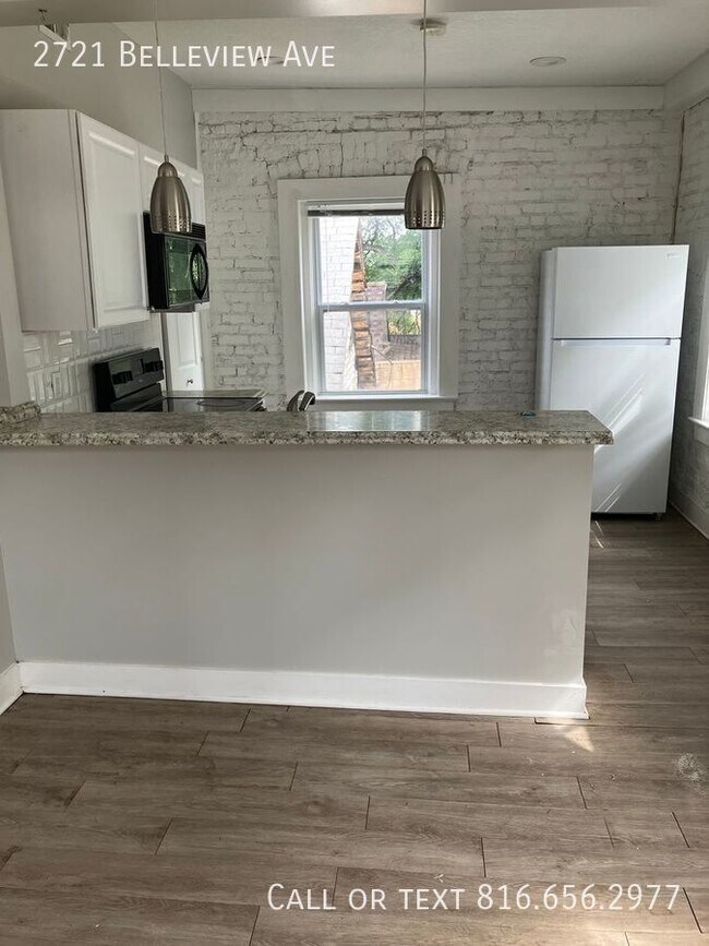 Foto del edificio - 2721 Belleview Ave
